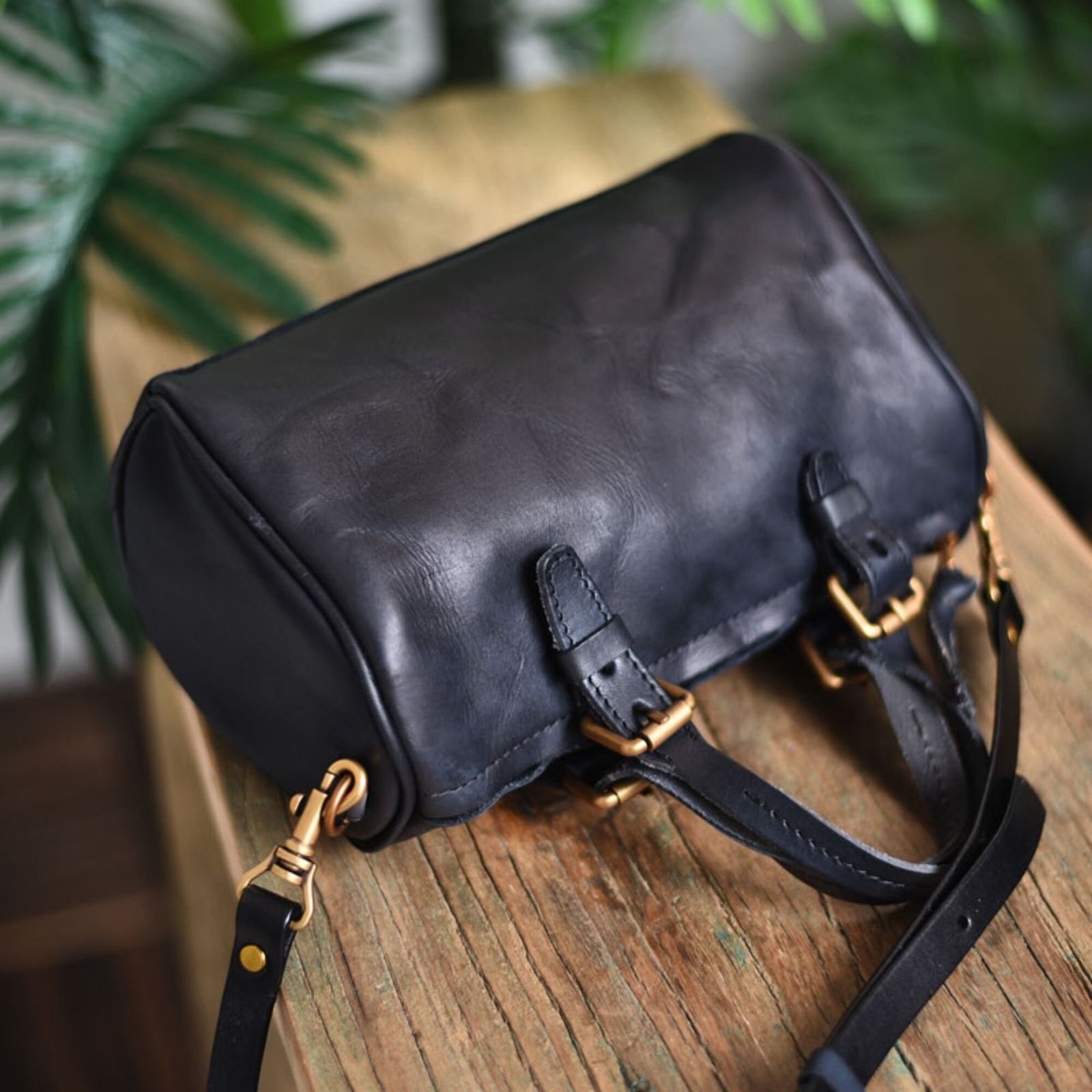 il_fullxfull.6104779497_gk0g Johnature Vintage Handmade Women Bag 2026 New First Layer Cow Leather Handbag Shoulder Bags Leisure Solid Color Messenger Bag - Image 9